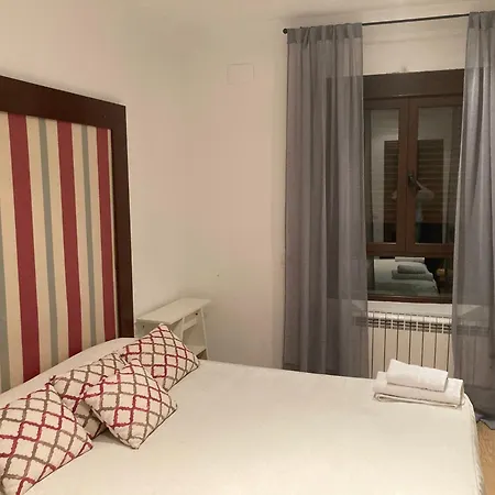 Atico Dos En El Centro De *